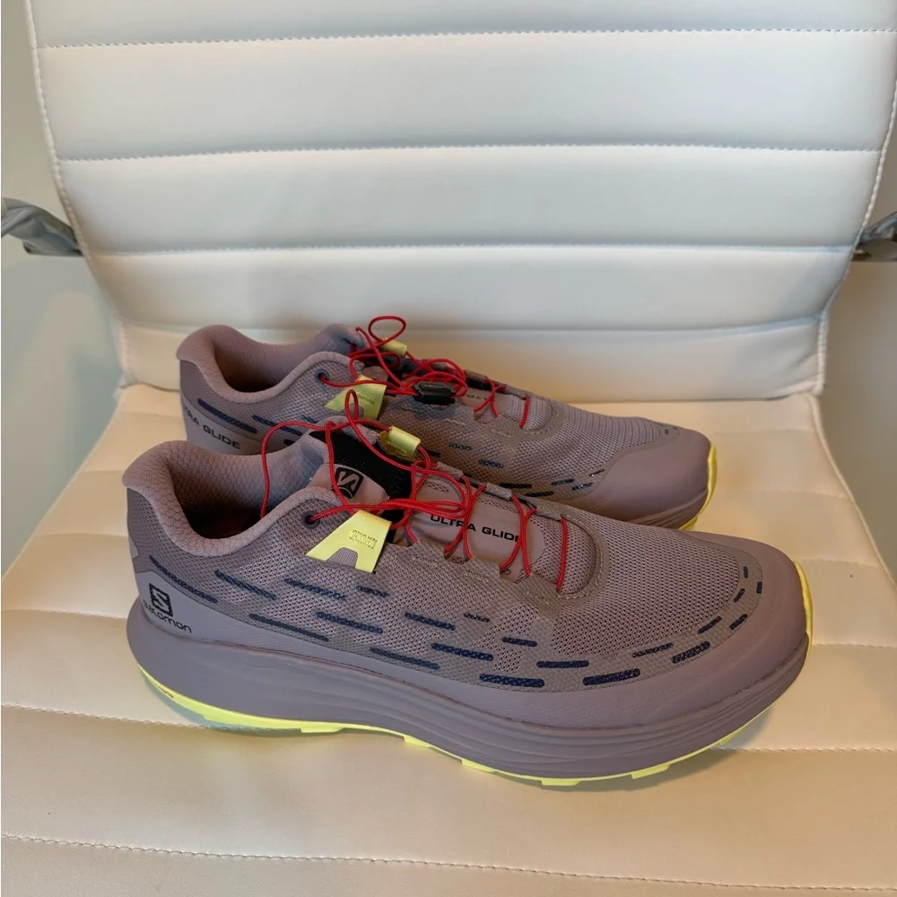 Women’s Salomon Ultra Glide Running Shoes, size 9.5 - Picture 4 of 10